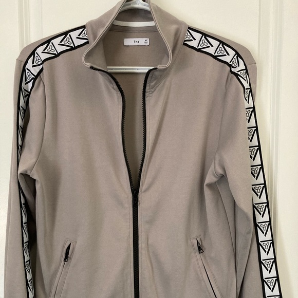 TNA Jacket - Picture 3 of 3